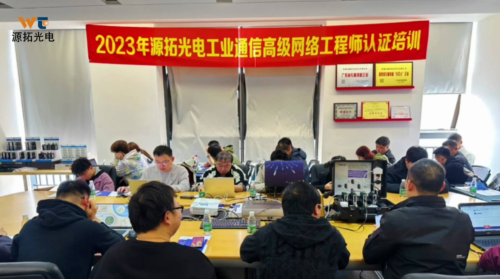 知识经济时代，源拓工业交换机将授工控通信人以“渔”